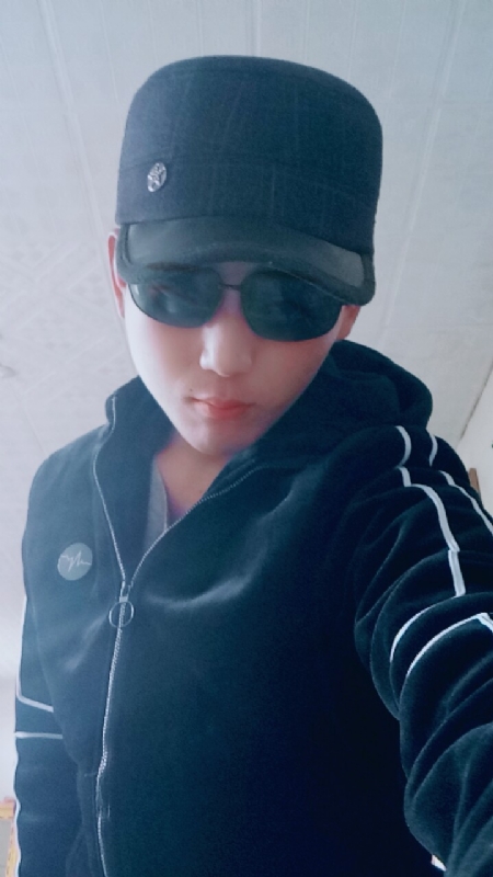 等你的季节的第一张照片--景泰蓝颜知己交友网