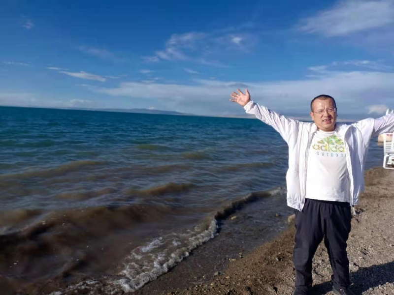 蜜蜂的第一张照片--景泰蓝颜知己交友网